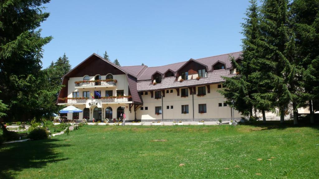 Hotel Ruia Poiana Brasov Esterno foto