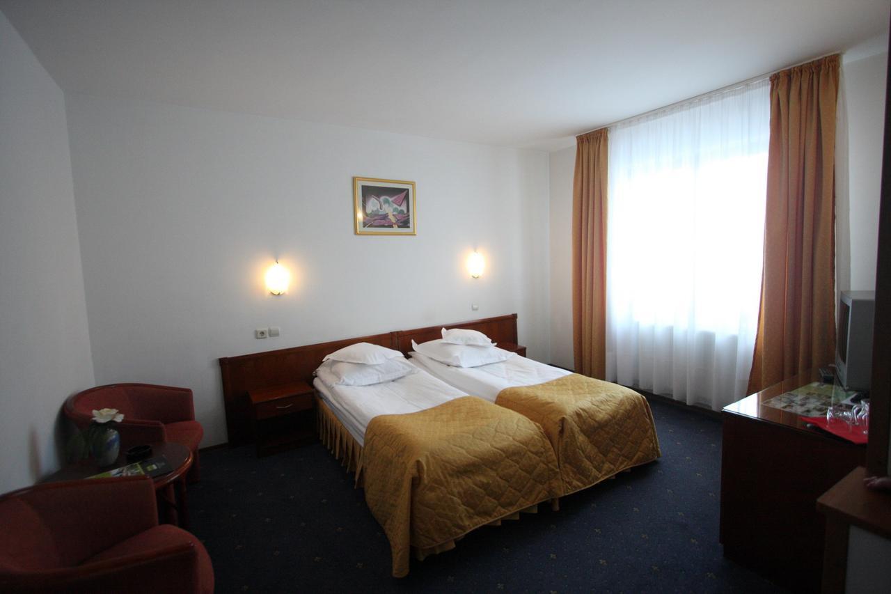 Hotel Ruia Poiana Brasov Esterno foto